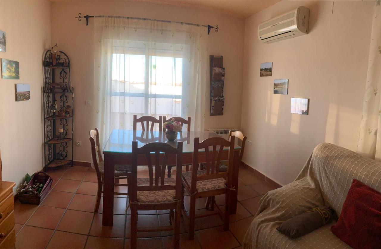 Apartamento Turistico El Esquilon Calzadilla Екстериор снимка
